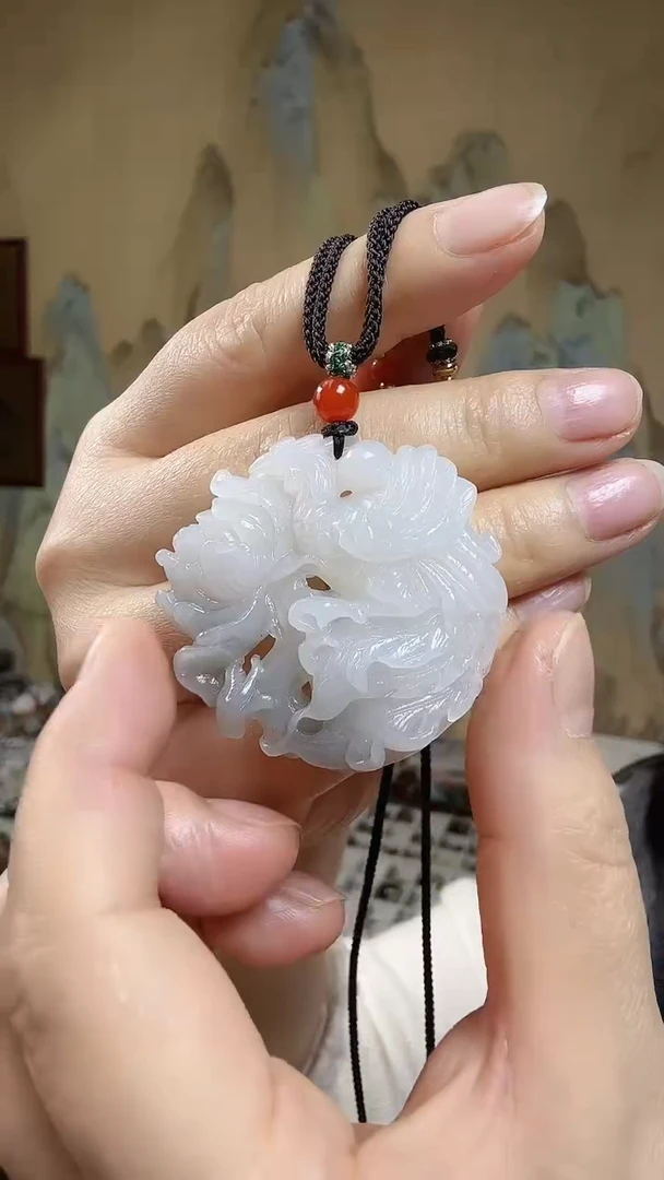 颈饰未镶嵌和田玉.