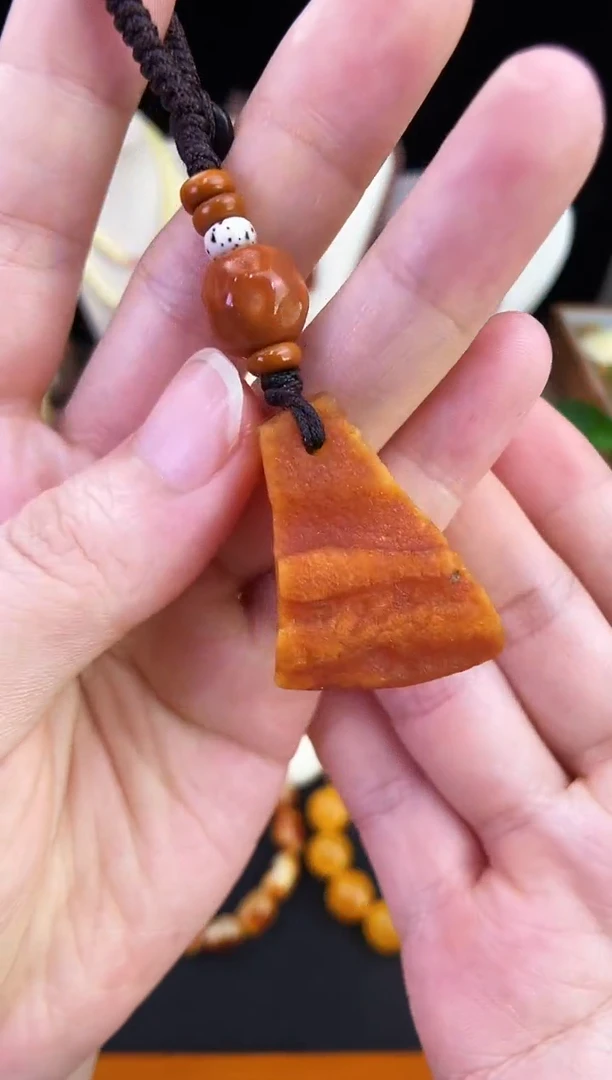 琥珀未镶嵌珠宝奇石柒月