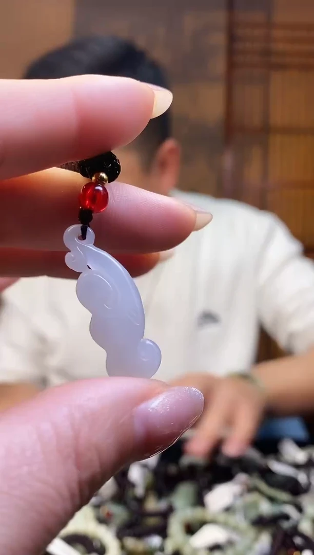 【闪购商品】和田玉颈饰未镶嵌多样性发货，拍一发一