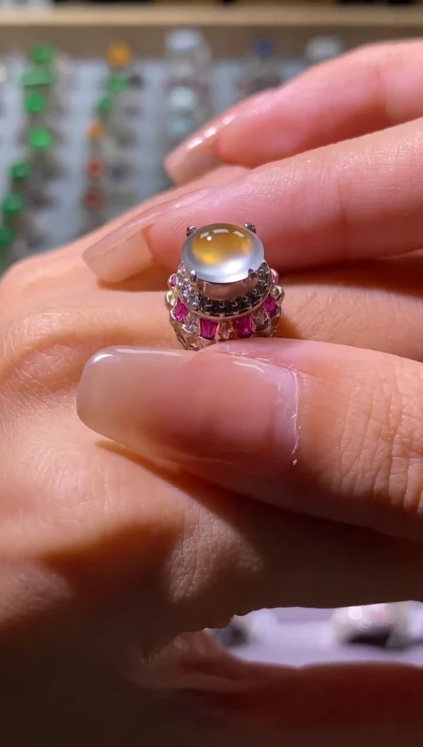 翡翠裸石未镶嵌冰蛋戒面裸石缅甸翡翠