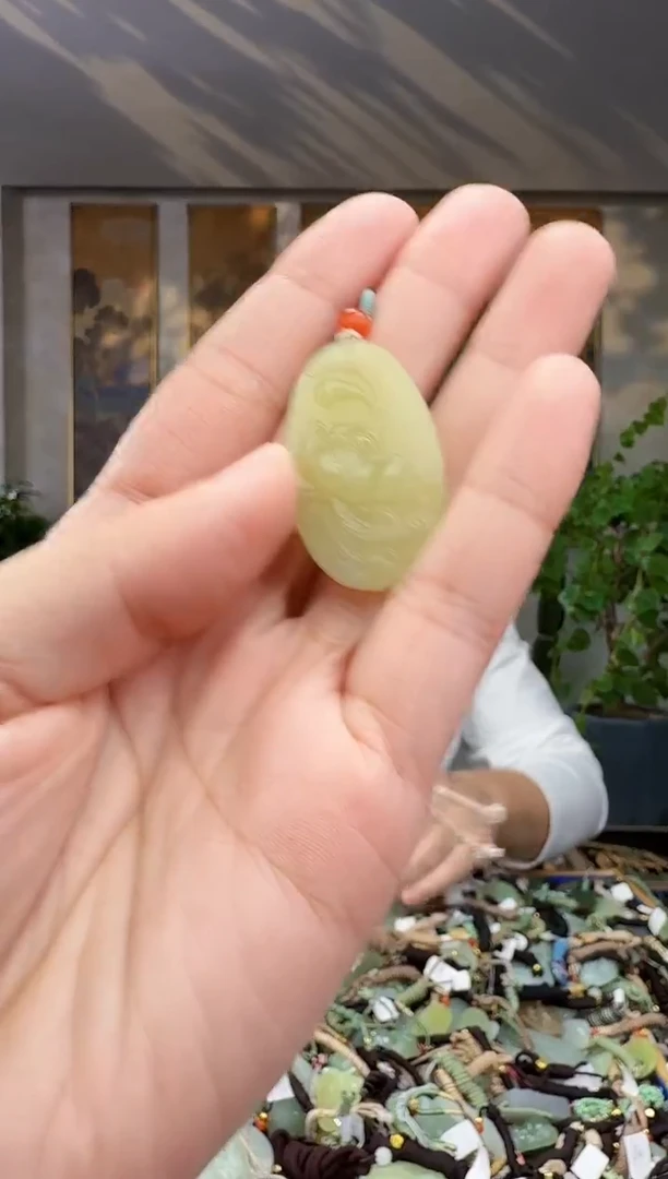 未镶嵌和田玉挂件拍一发一