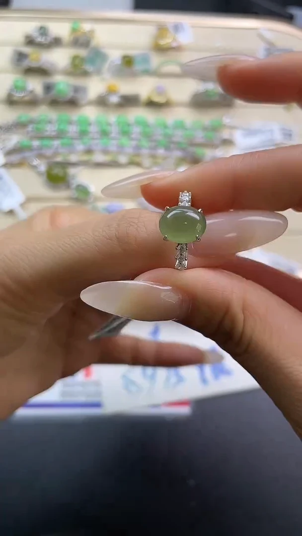 银S925镶嵌戒指翡翠翡翠 蛋面 银S925镶嵌