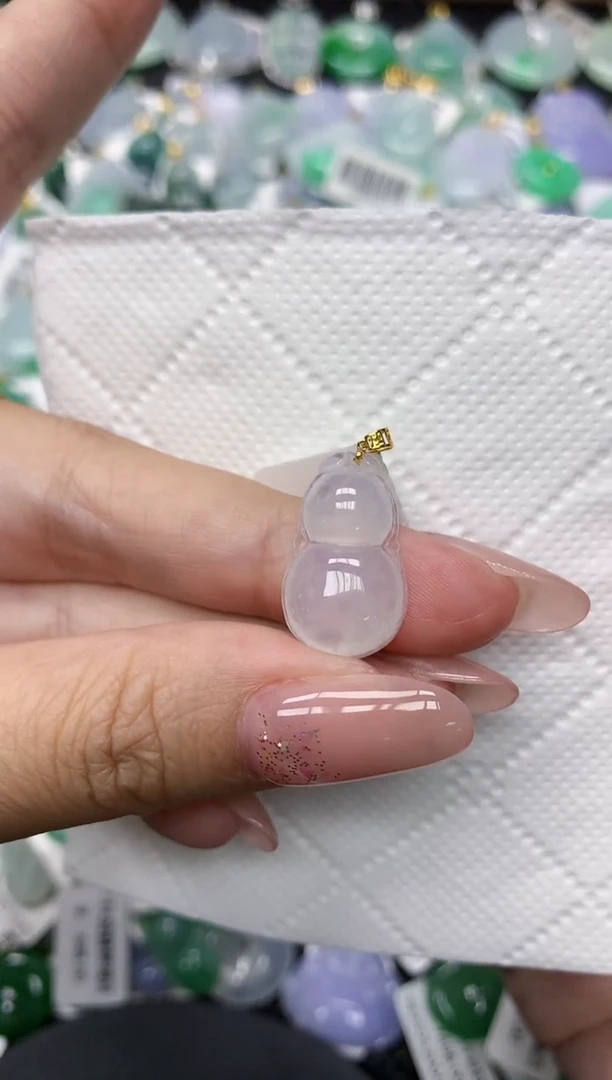 颈饰18K金镶嵌翡翠1111111111