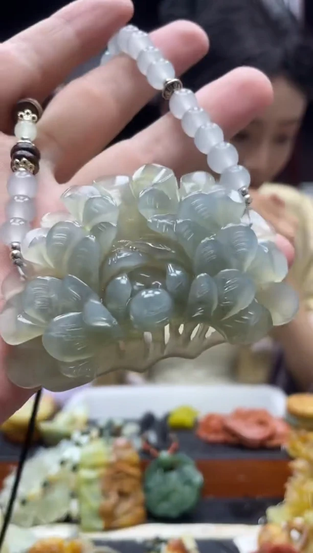 未镶嵌岫玉吊坠·