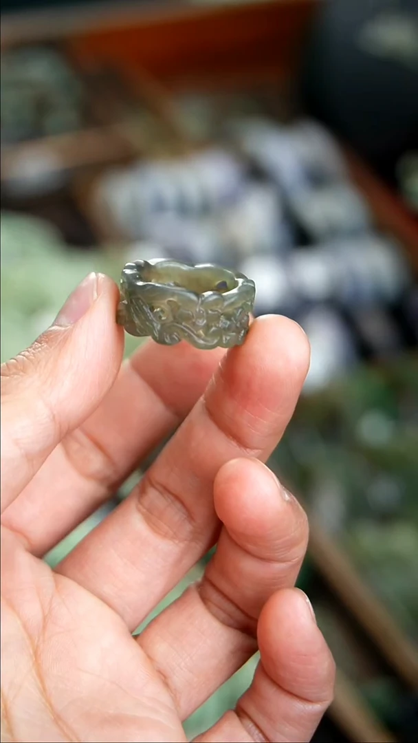 颈饰未镶嵌和田玉003指环