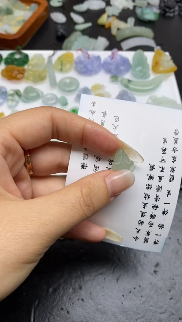 定制翡翠未镶嵌翡翠毛货~