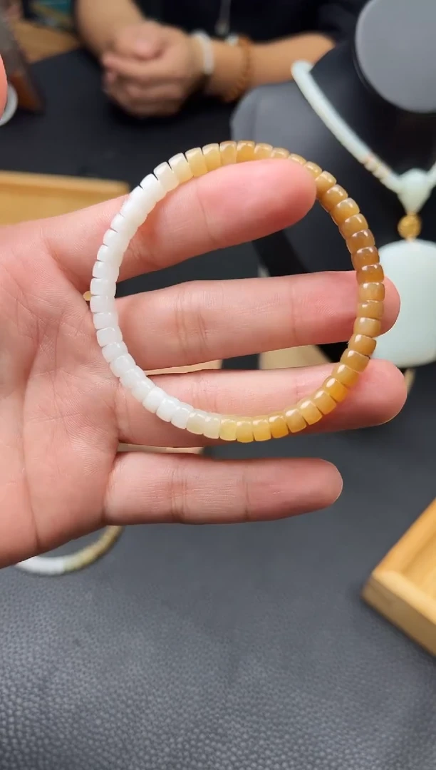 未镶嵌手串和田玉SYD1125019多样性发一