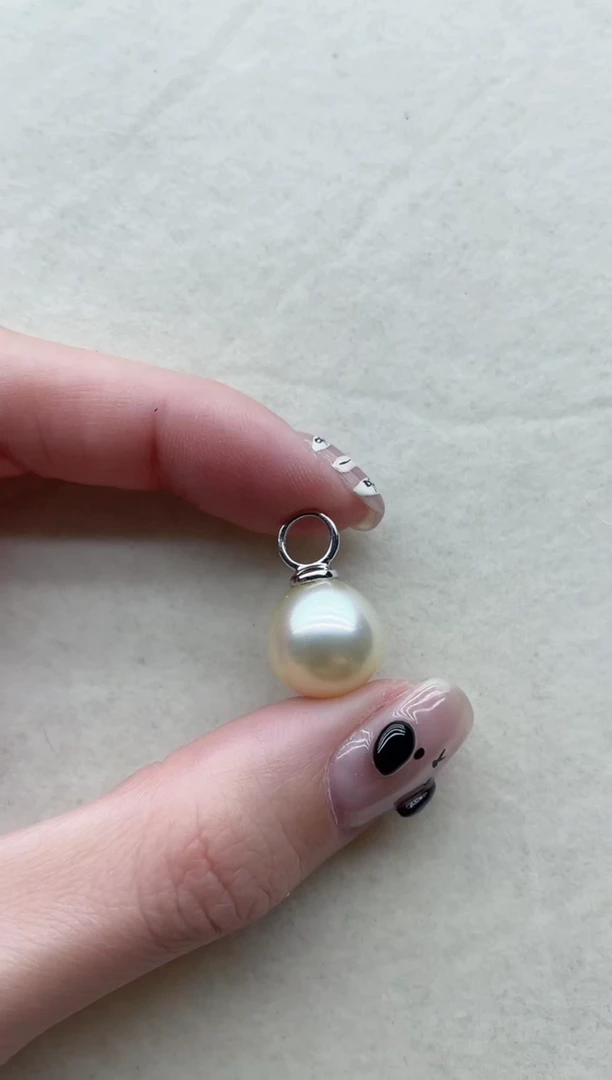 【闪购商品】海水珍珠吊坠银S925镶嵌26
