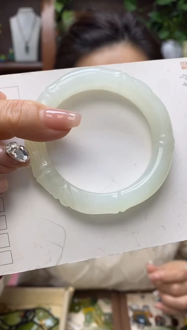 未镶嵌岫玉手镯51