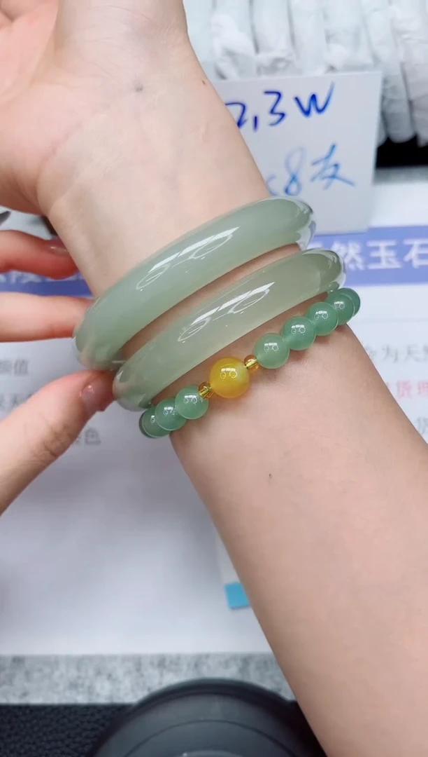 未镶嵌手镯石英质玉194-62.8