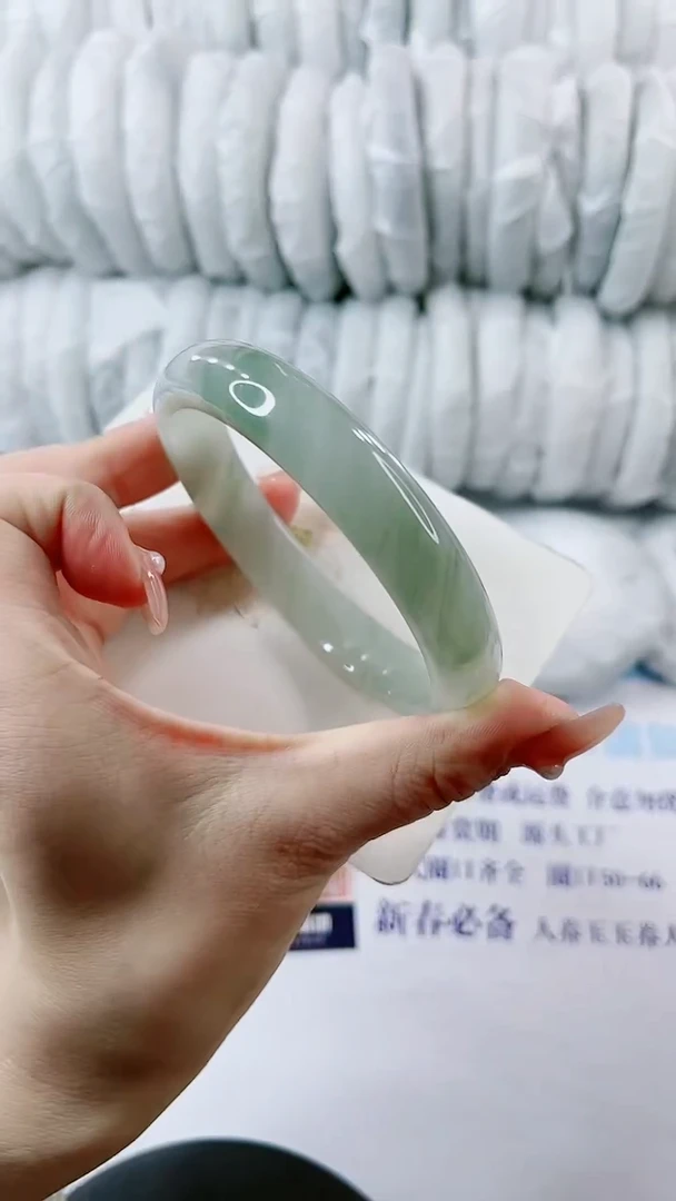 【闪购商品】石英质玉手镯未镶嵌0665865544-65多样性发货