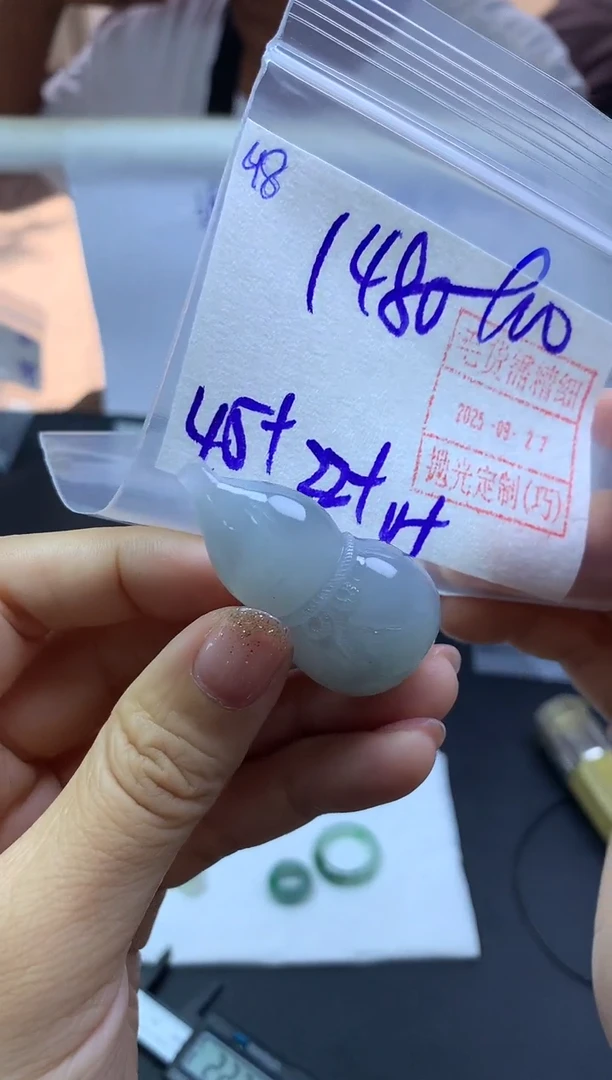 未镶嵌定制翡翠48葫芦*1490元毛货需精抛光