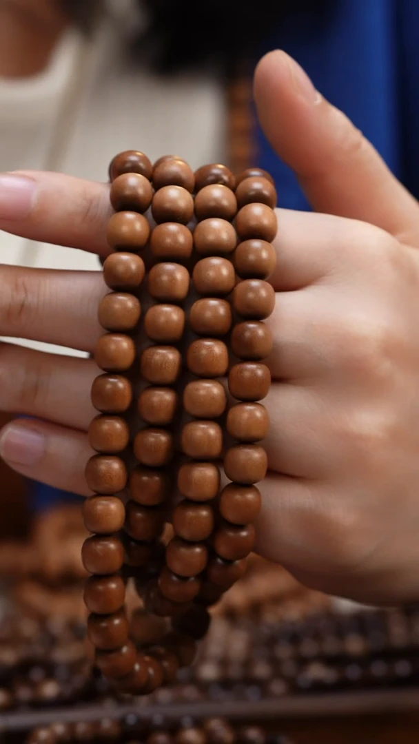 檀香木手串/手链老山檀香9*9.5老型多圈108颗白檀香