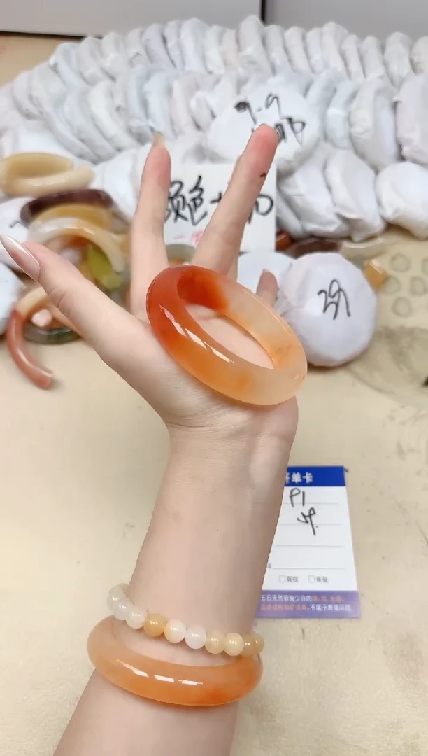 未镶嵌手镯石英质玉91/59