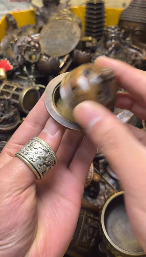 精美铜器，点击下单