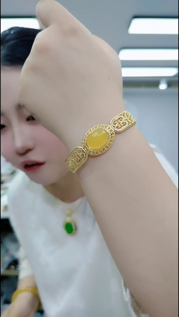 石英岩玉合金颈饰1018黄色手镯