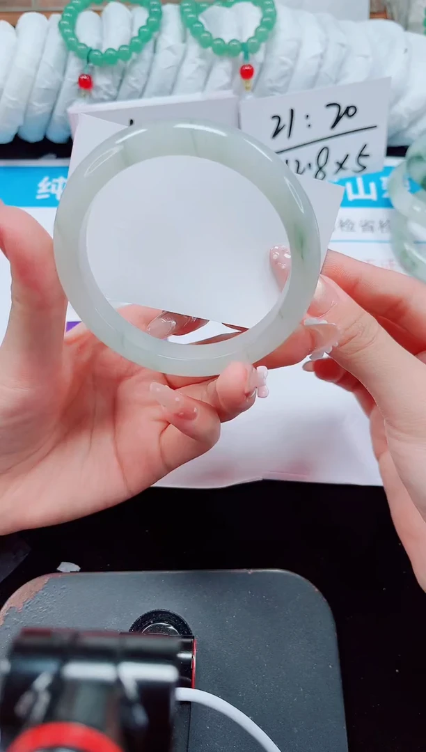 未镶嵌手镯石英质玉75-60/61