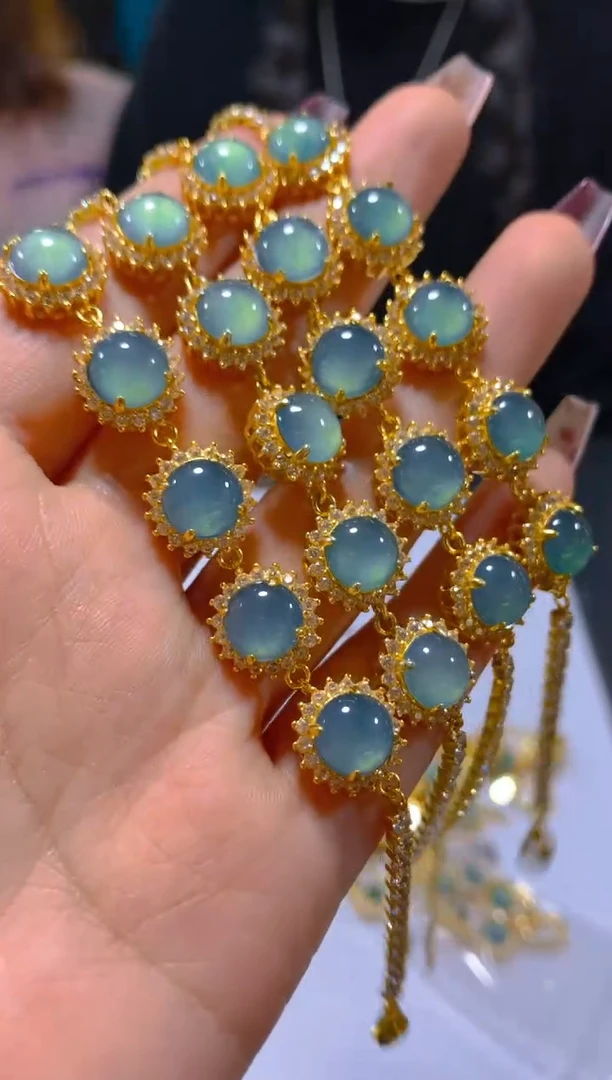 未镶嵌手链翡翠多样性发一