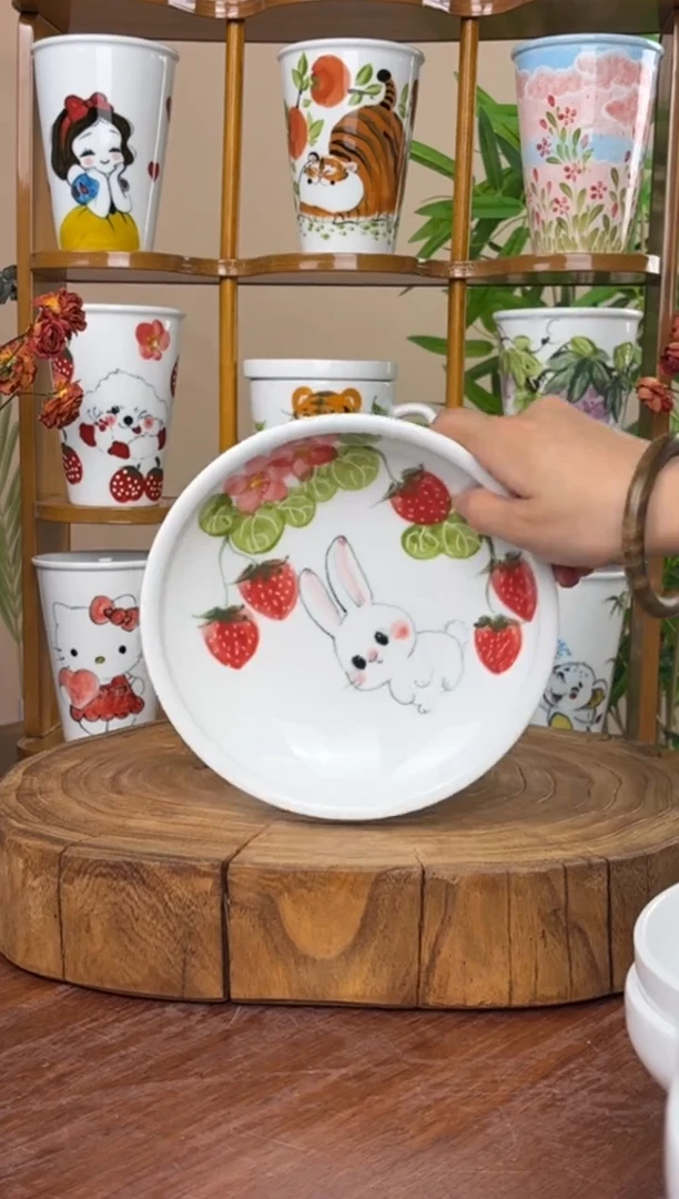 景德镇手绘釉中彩（食品级）小月亮盘