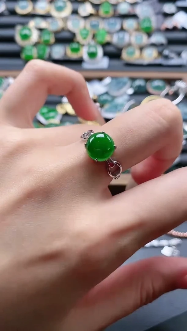 【闪购商品】翡翠戒指银S925镶嵌51511