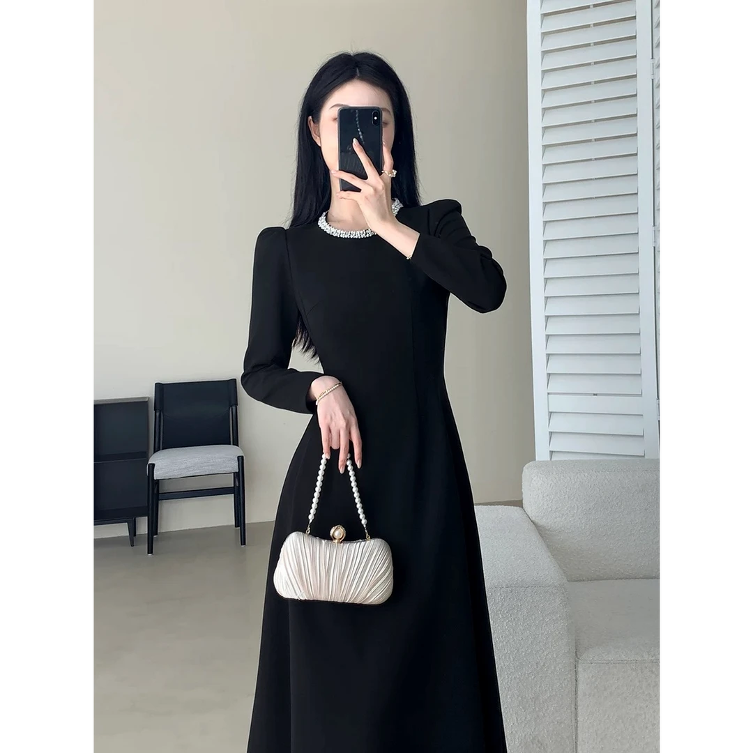 梦想服饰大码女装黑色连衣裙2024秋冬季法式显瘦赫本风5093