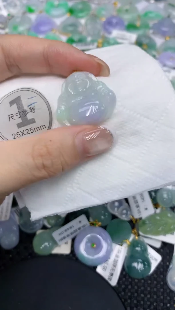 颈饰18K金镶嵌翡翠111111111