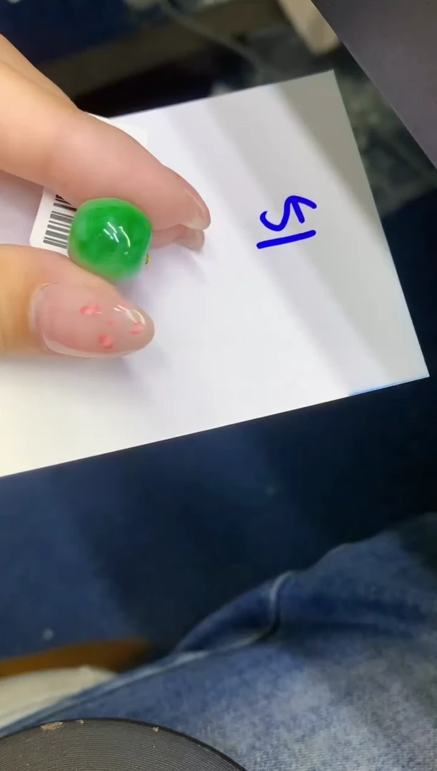 翡翠未镶嵌颈饰缅甸天然翡翠A货