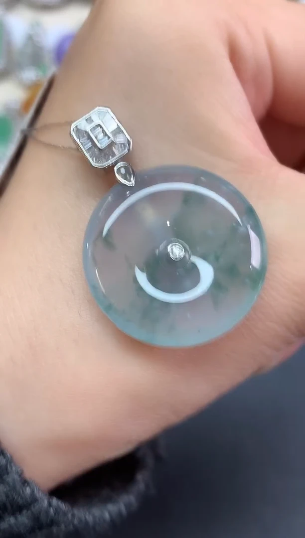 吊坠(不含链)18K金镶嵌翡翠吊坠(不含链)|19800