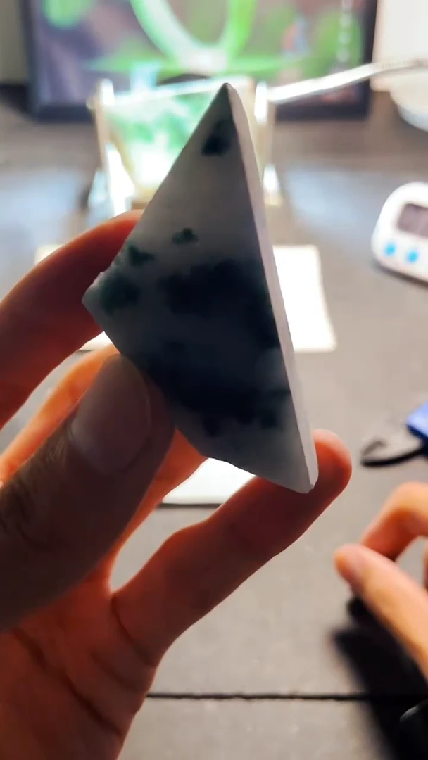 颈饰未镶嵌翡翠做****人翡翠