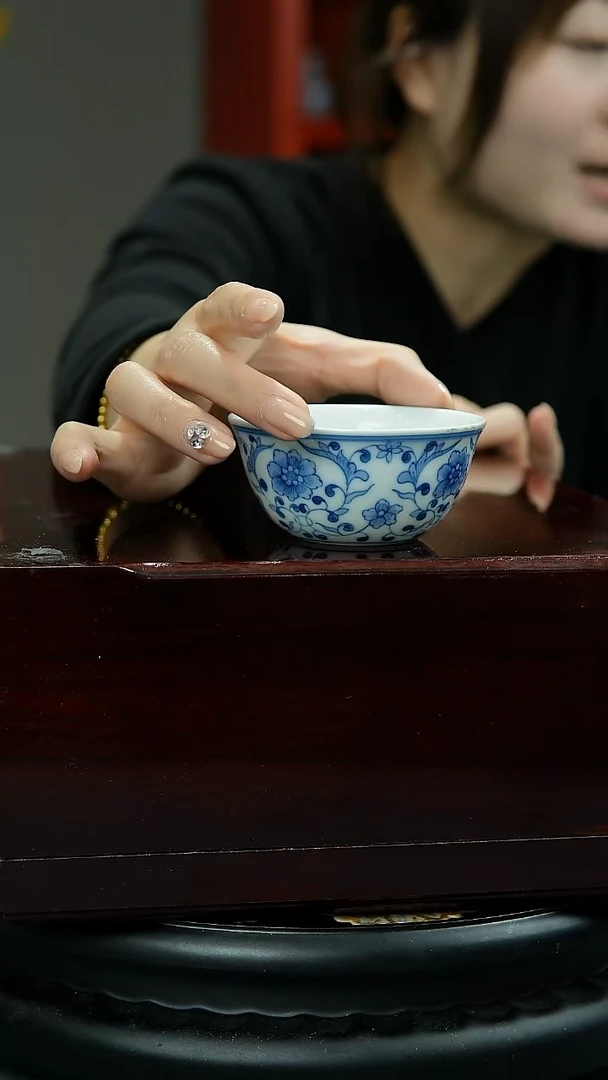 【闪购商品】官窑瓷画院398官窑瓷画院缠枝花卉主人杯