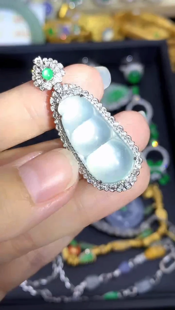 颈饰18K金镶嵌翡翠923-中国好珍宝