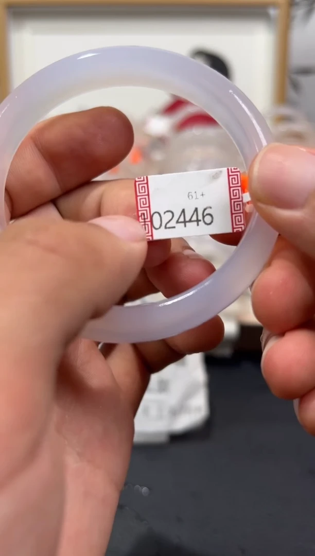 玛瑙/玉髓手镯未镶嵌102446