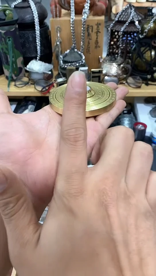 瓷片闪购商品  如图所示
