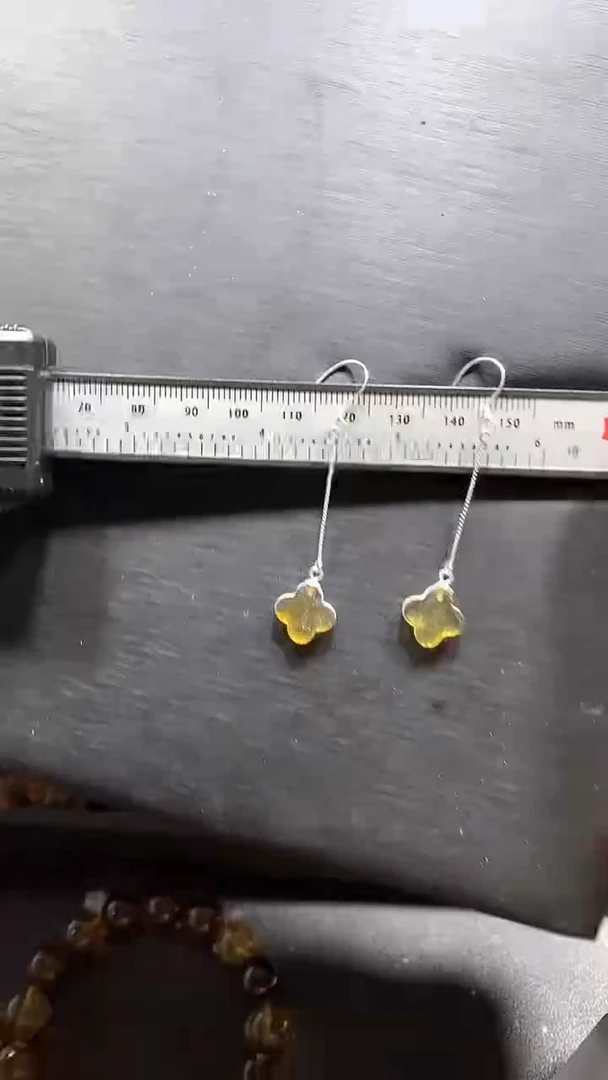 琥珀颈饰未镶嵌天然缅甸琥珀耳坠