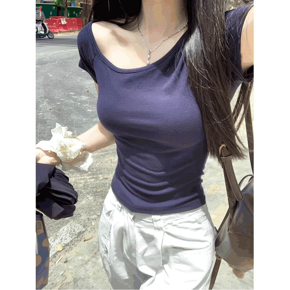 斜肩性感辣妹短袖T恤女夏季新款一字领气质修身纯欲露肩锁骨上衣