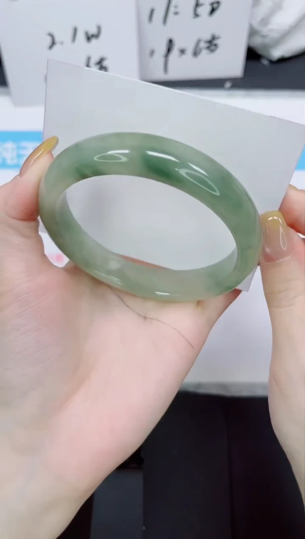 石英质玉手镯未镶嵌245