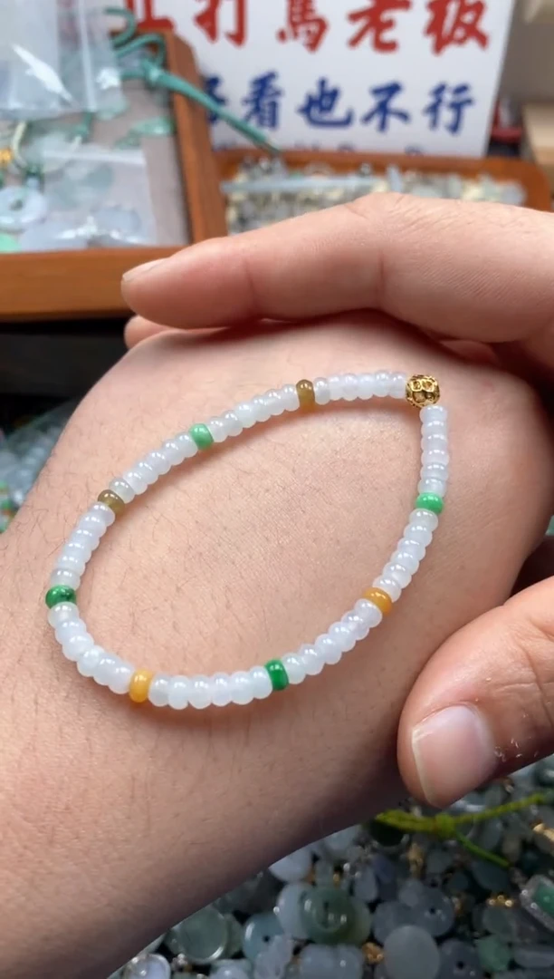 【闪购商品】翡翠颈饰未镶嵌嘎嘎嘎