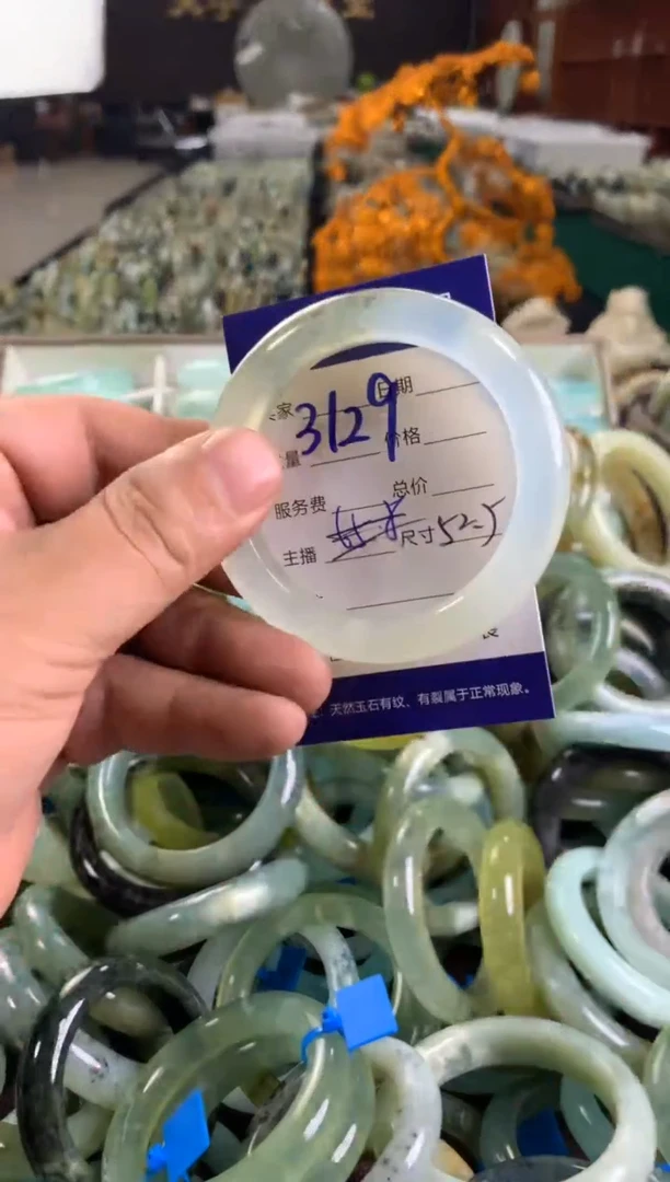 未镶嵌蛇纹石玉手镯3129