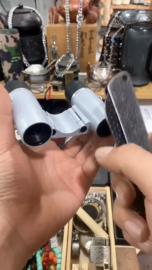 瓷片闪购商品  如图所示