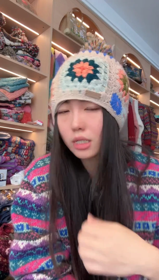 羊毛钩织单球帽