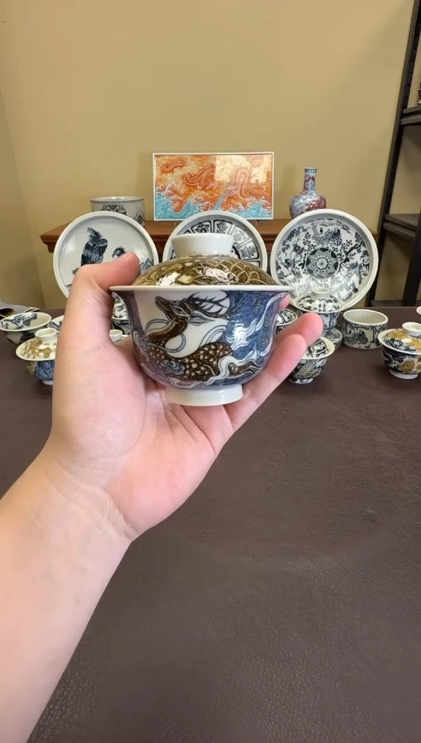 二号得鹿梦鱼盖碗