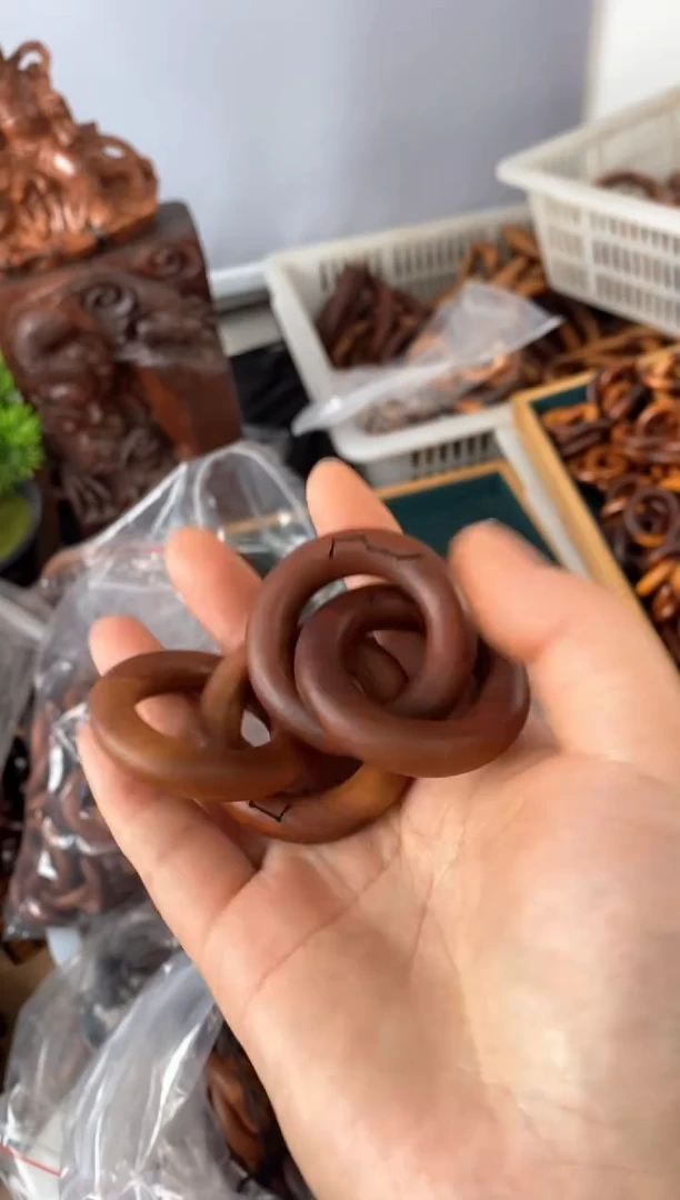 【闪购商品】木枣木微瑕小乾坤圈随机