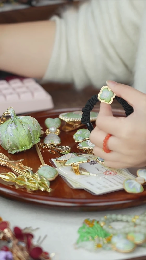 刺绣闪购纯手工非遗国风饰品