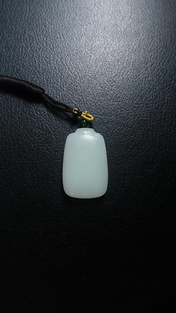 颈饰未镶嵌和田玉无事牌