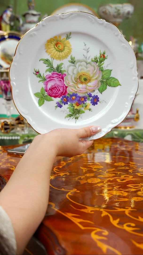 骨瓷娜娜中古瓷器如图所示14