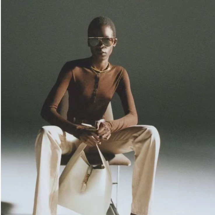 精致复古超长连衣裙