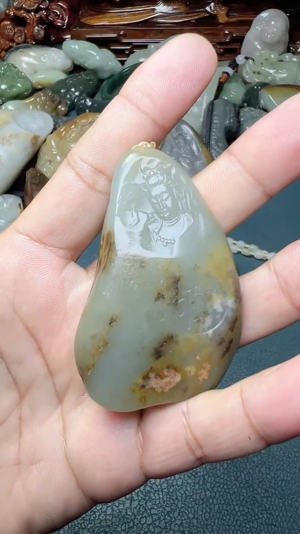 未镶嵌和田玉把件-