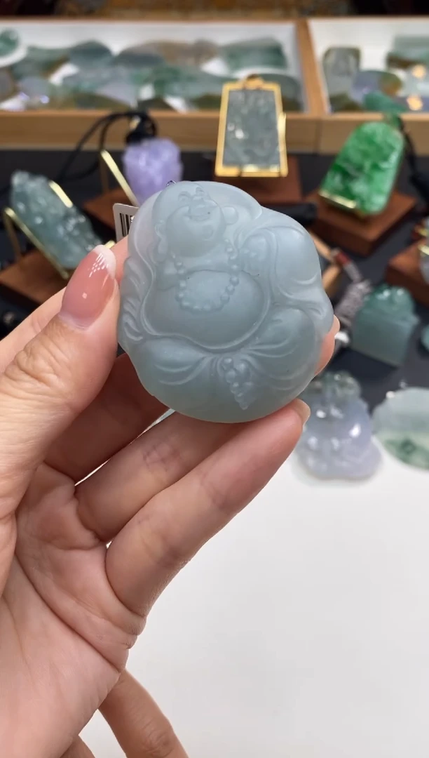 未镶嵌定制翡翠佛