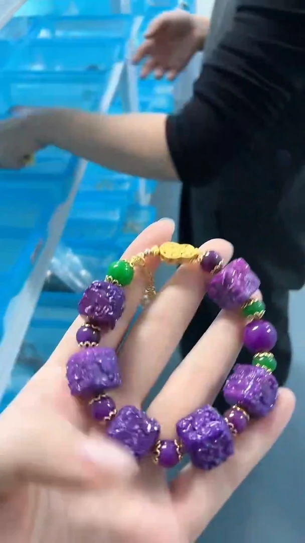 【慧慧甄选】高端轻奢多样性发货HF752S