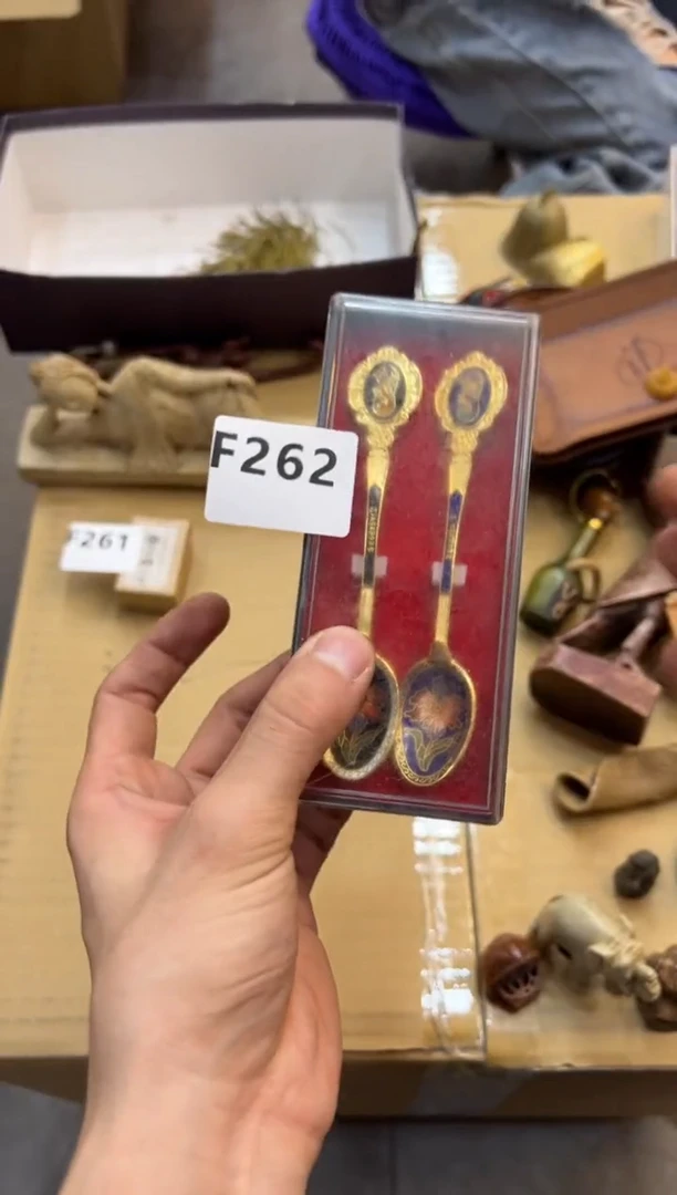 N**o262中古商品，谨慎参拍